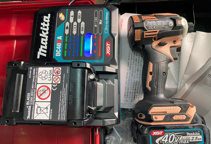 MAKITA牧田40V衝擊批2.5Ah*2+220v充電器套裝（現貨） Makita